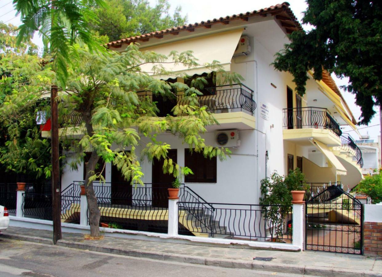 Marco'S Appartments Nea Poteidaia Exterior photo
